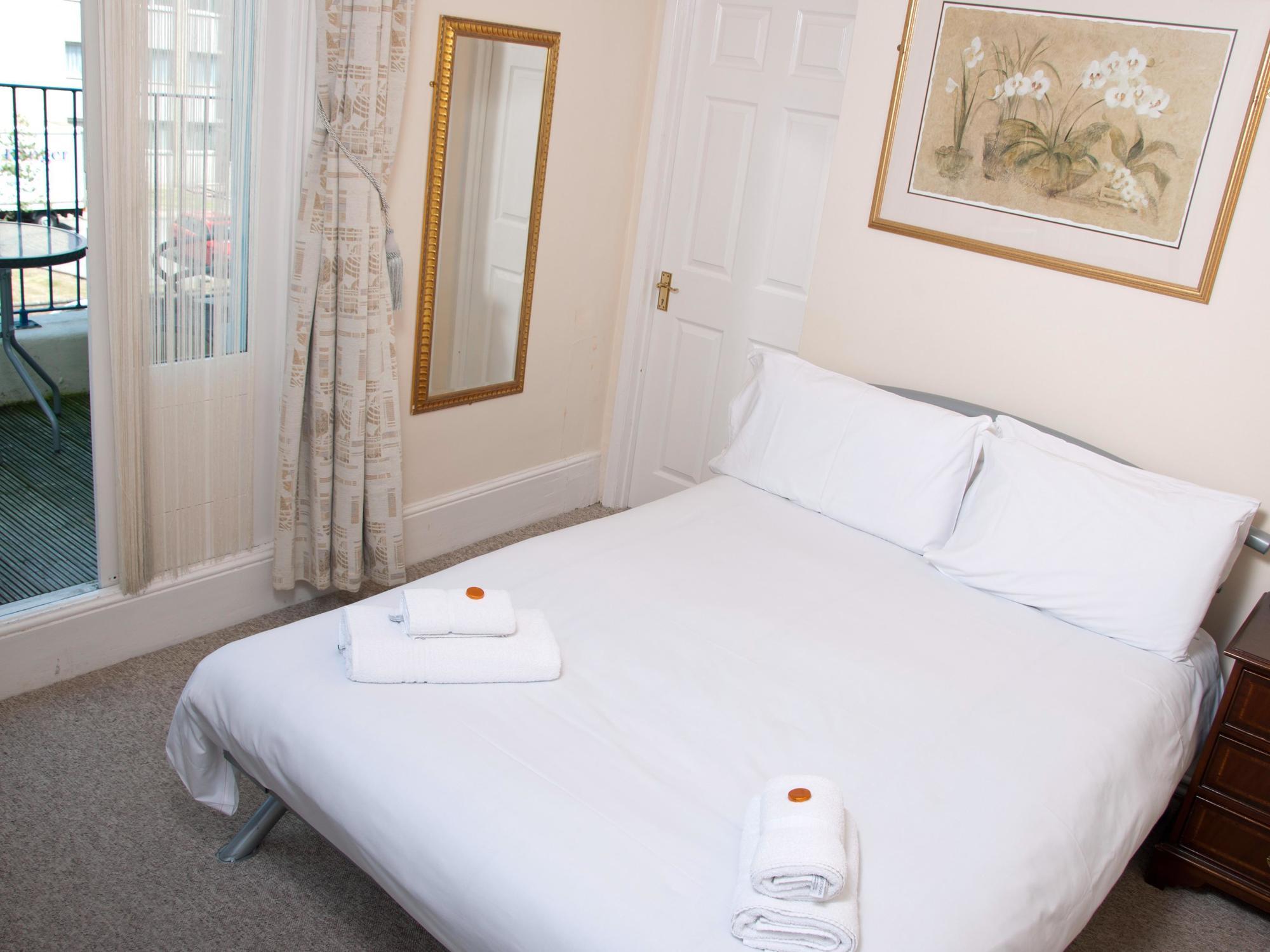 Vernon Hotel 4*