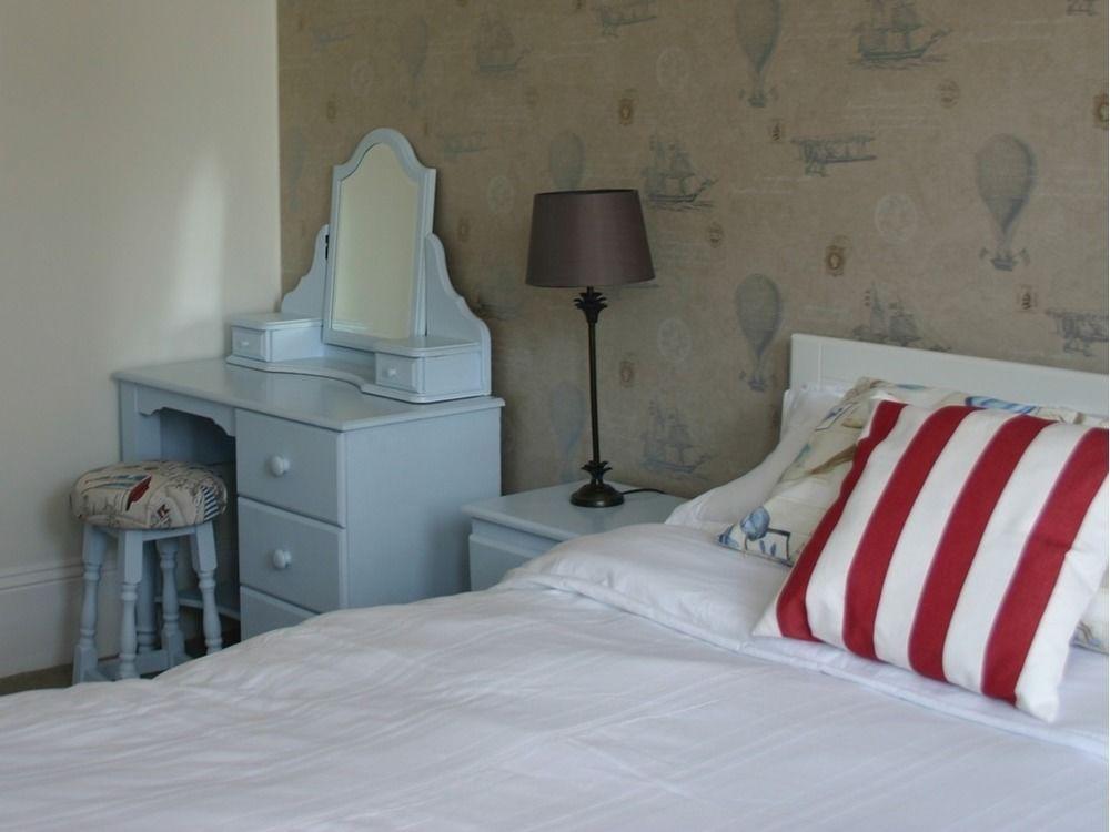 Cambridge House 4*