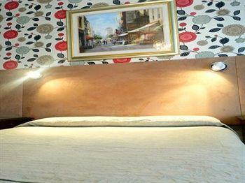 Savoy Court Hotel Eastbourne