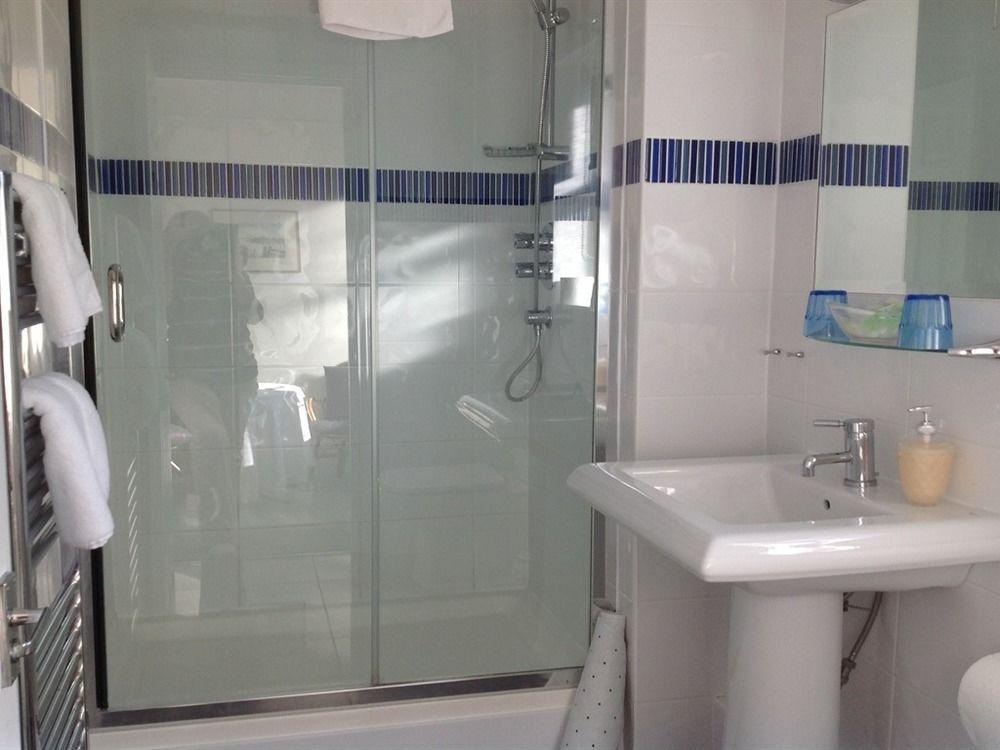 Bassets House Bed & Breakfast Eastbourne