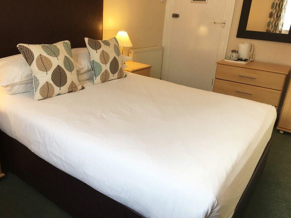 Ivydene 4*
