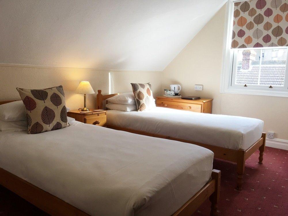 Ivydene Guest house