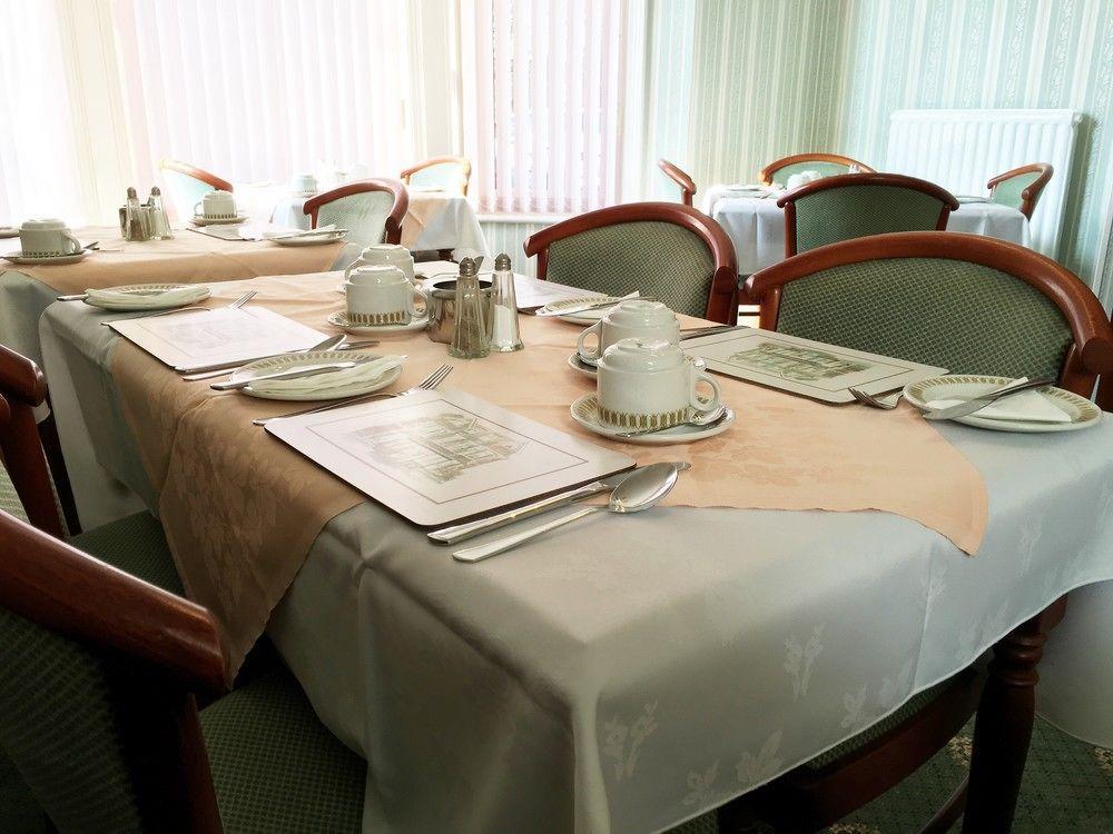 Ivydene Guest house