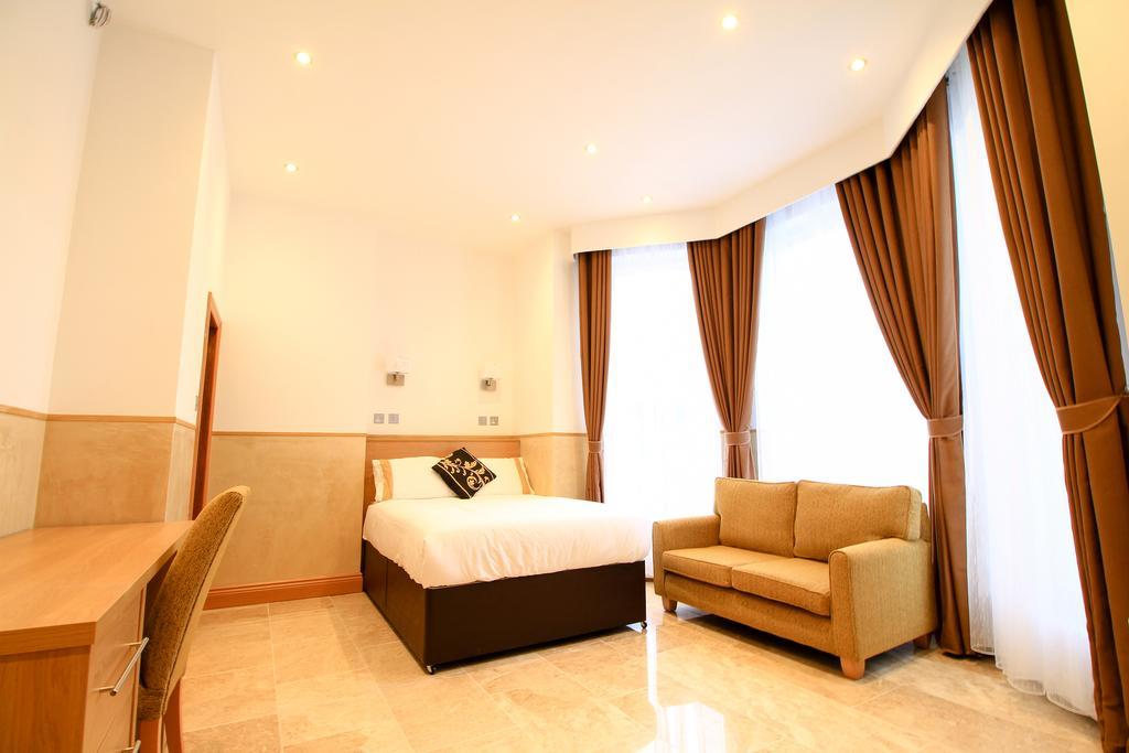 Aparthotel Congress 3*