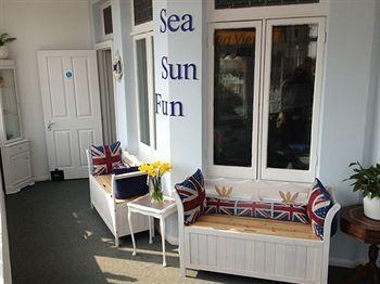 Seaview Guest house 4*