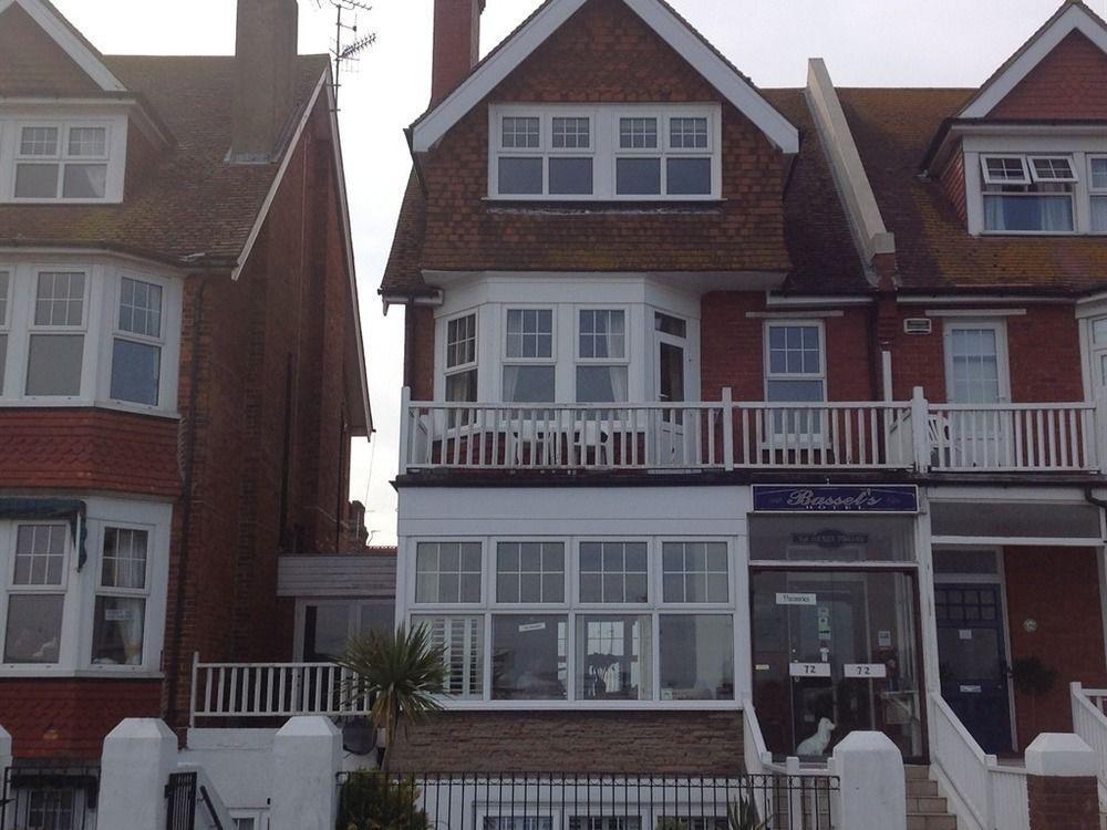 Bassets House 4*