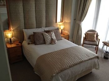 Seaview Guest house 4*