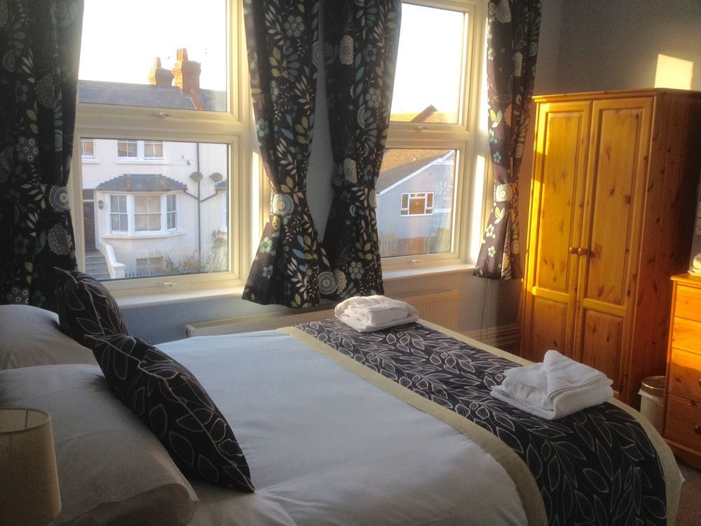 Bay Guest house 4*