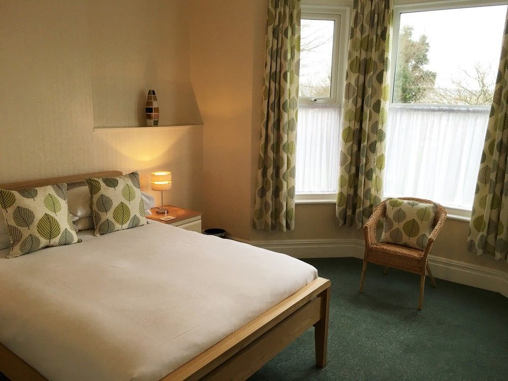 Ivydene Guest house