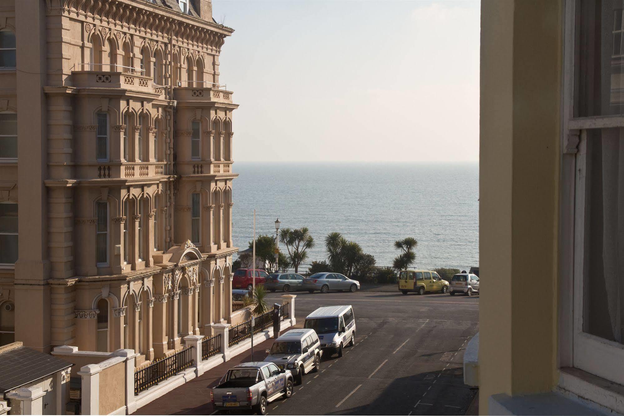 Guest house The East 4*