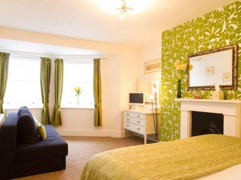 Guest house The East 4*
