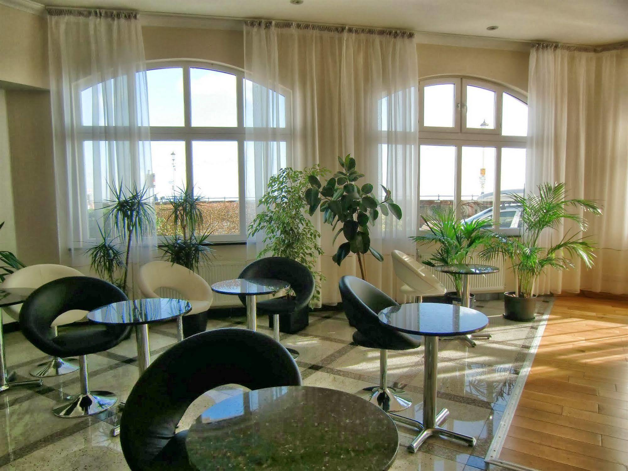 Hotel Riviera 3*