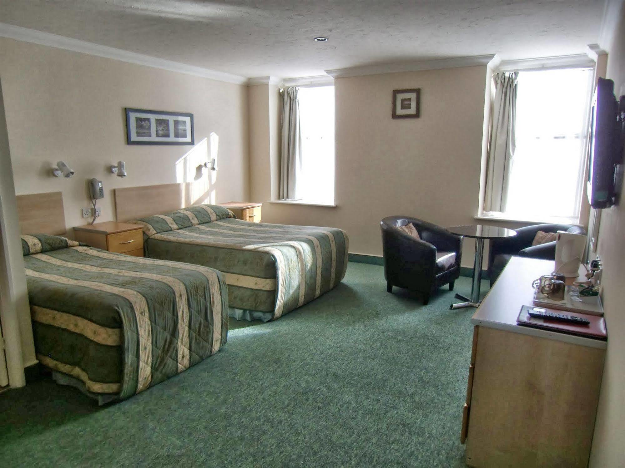 Riviera Hotel