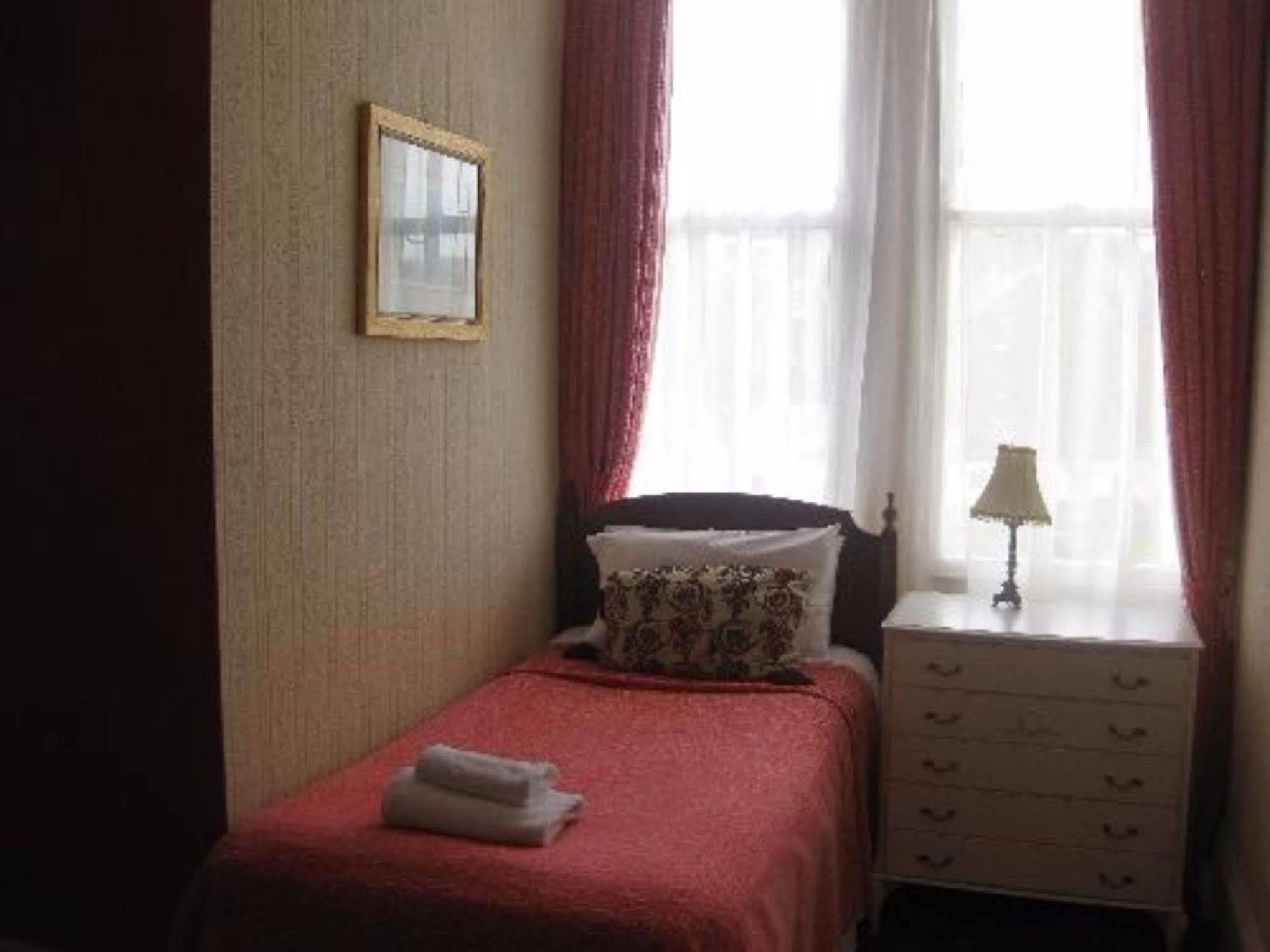 Park View 3* Eastbourne