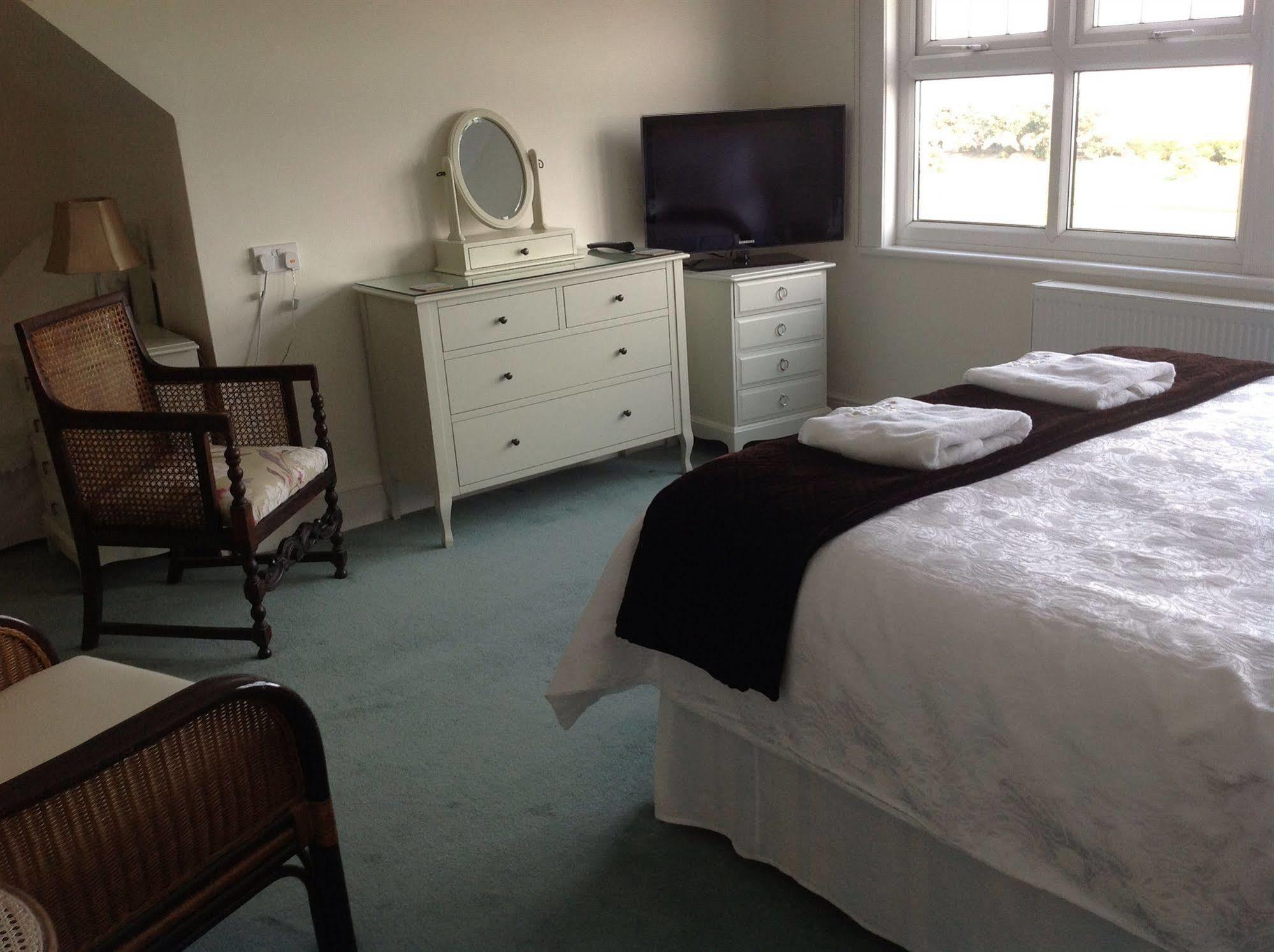 Bassets House Bed & Breakfast