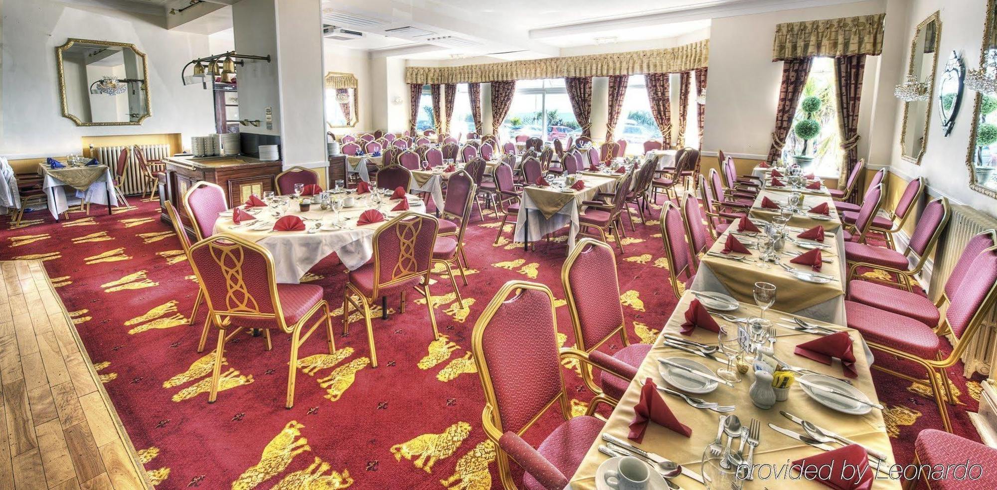 Hotel Albany Lions