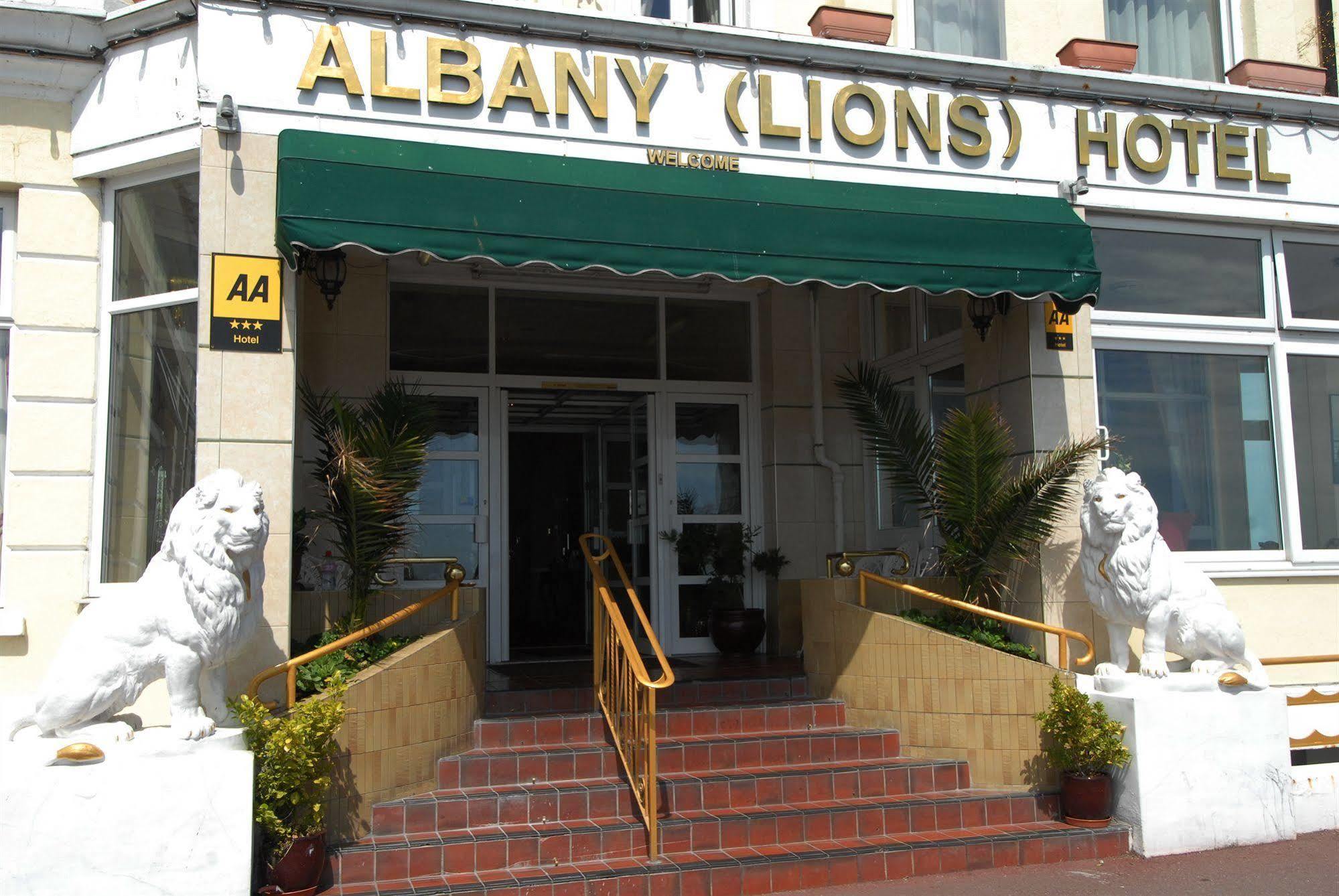 Hotel Albany Lions