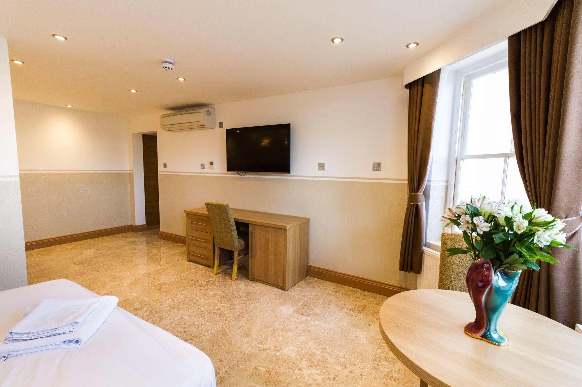 Aparthotel Congress 3*
