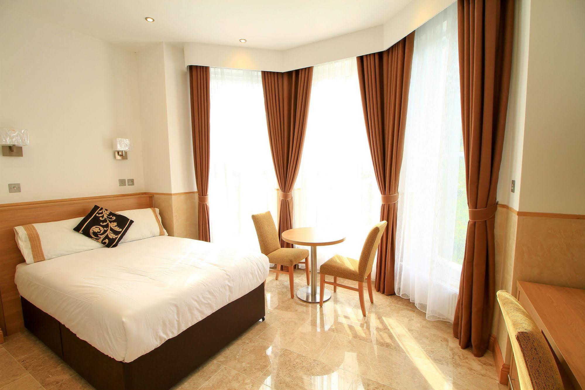Aparthotel Congress