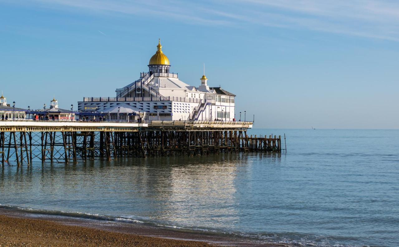The Chatsworth 5* Eastbourne