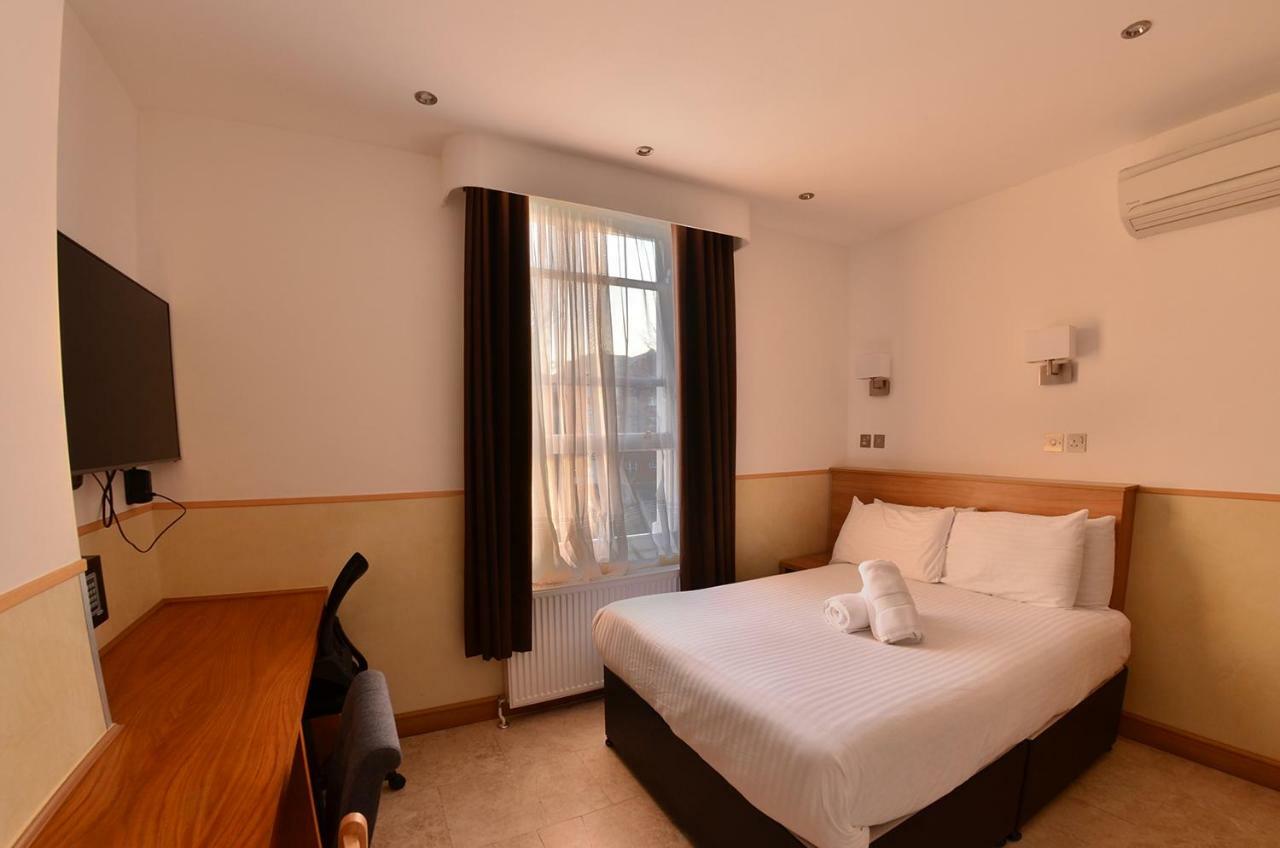 Duke Aparthotel 3*