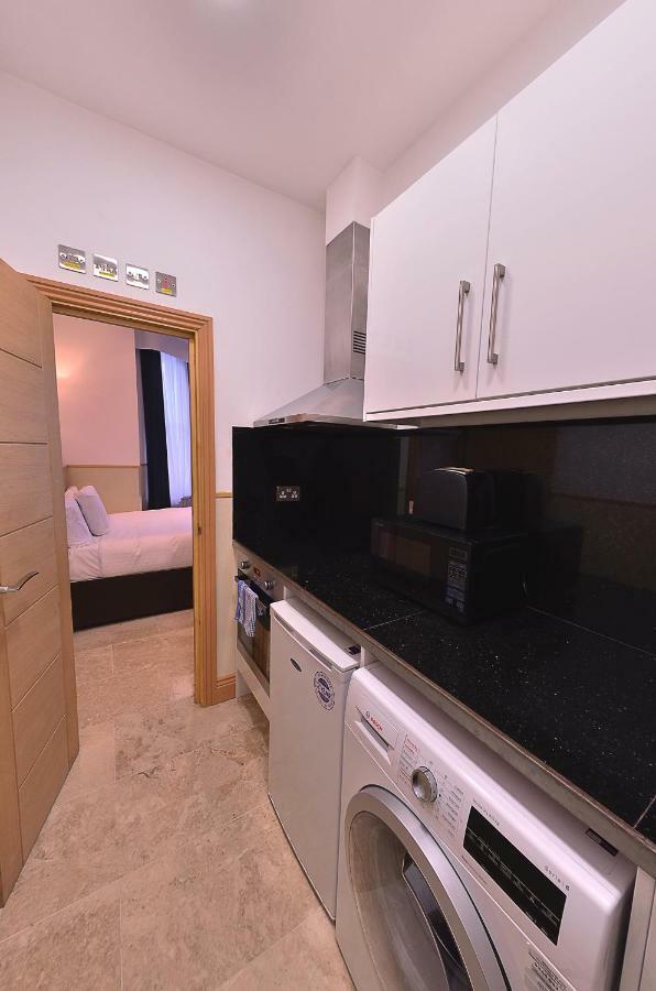 Duke Aparthotel 3*