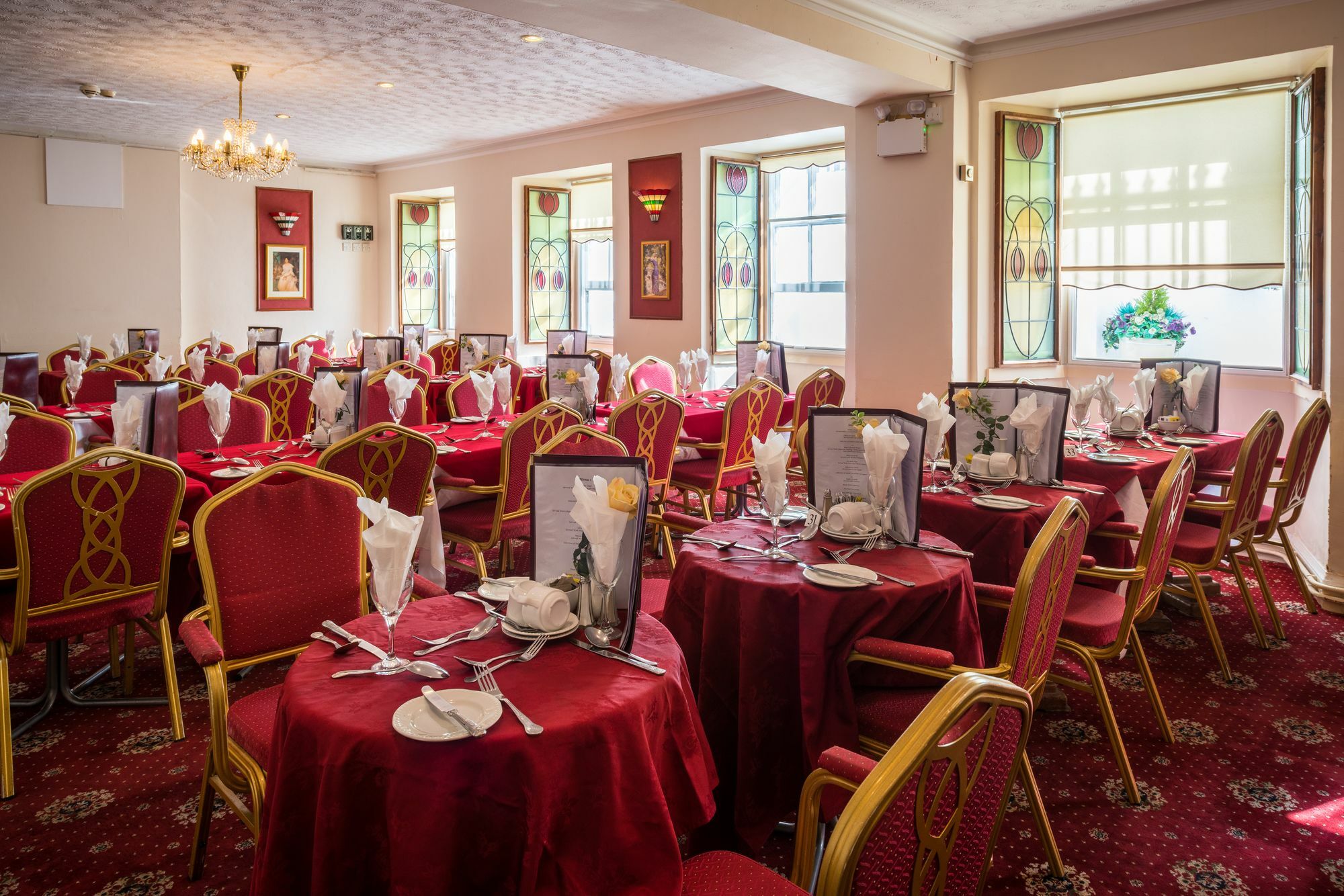 Claremont Lions Hotel 3*