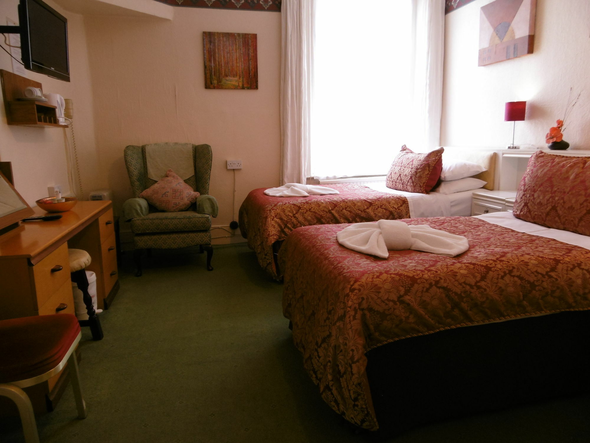 Guest house The Ellesmere 3*