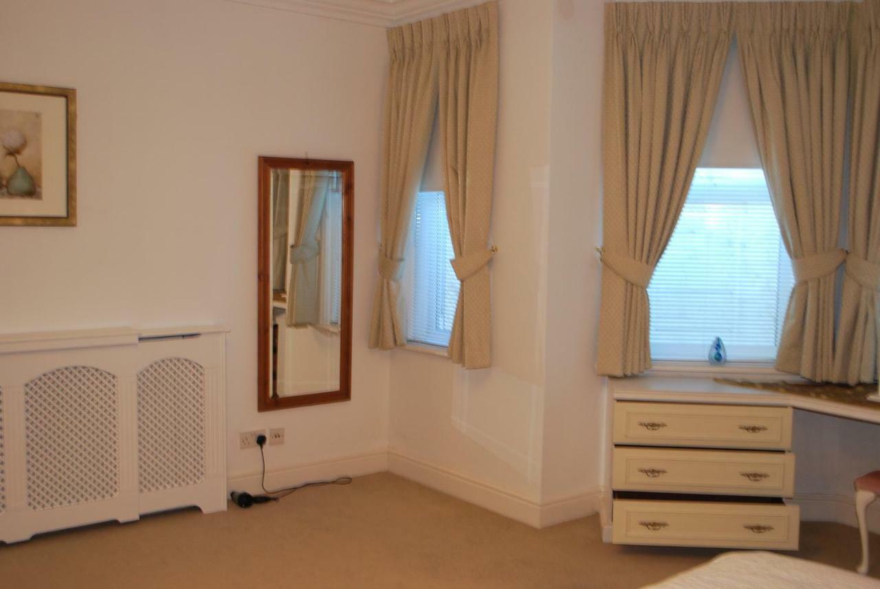 Spacious 3 Minutes To Beach Eastbourne
