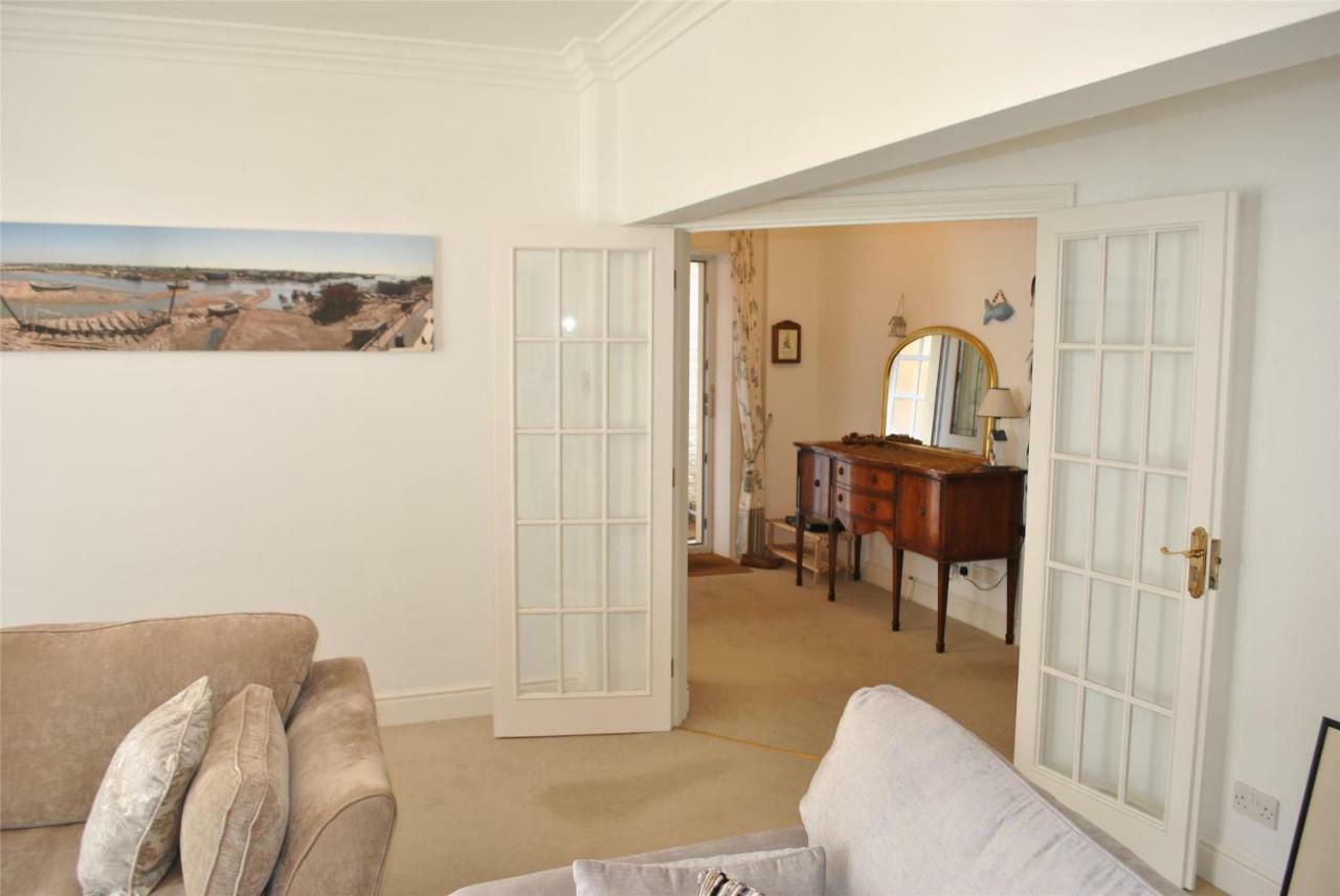 Spacious 3 Minutes To Beach Eastbourne