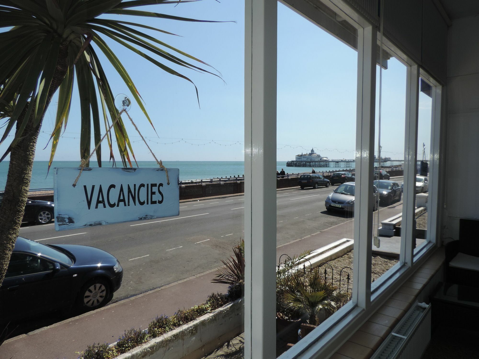 Front 3* Eastbourne