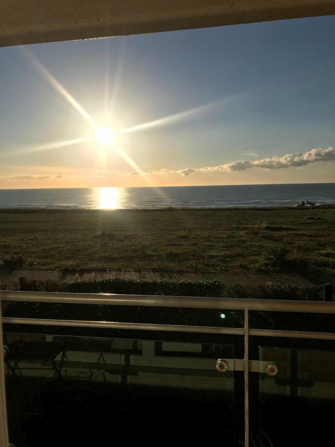 Luxury Beachfront Outstanding 2 Bedroom * Eastbourne