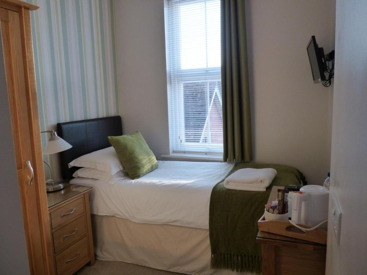 Breakers Bed & Breakfast Eastbourne