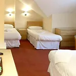 Appletree Hotel