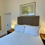 Vernon Guesthouse