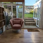 Modern 3B Eastbourne Retreat: Tranquil & Cozy Stay