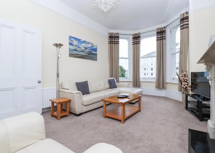 Eastbourne Sea View Apartment