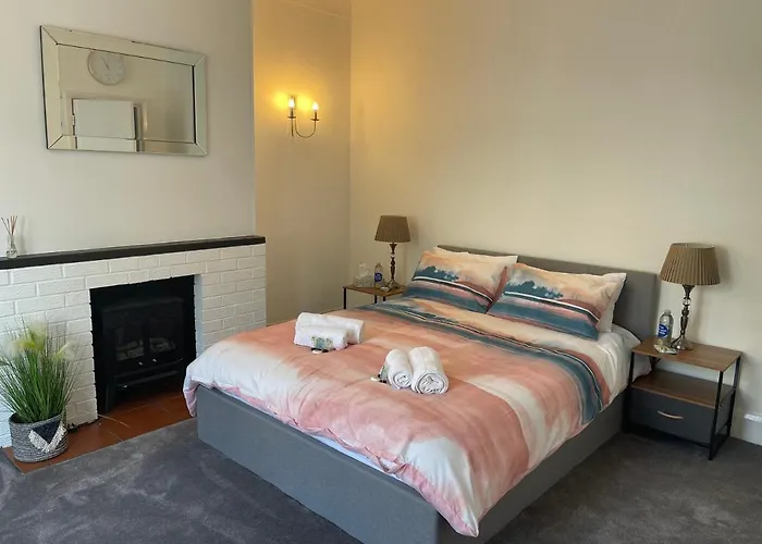2 Bedroom Apartment Ground Floor Eastbourne Town Centre