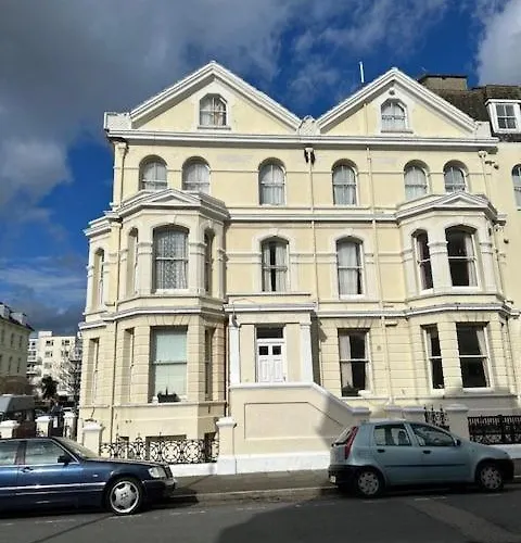 Appletree Hotel