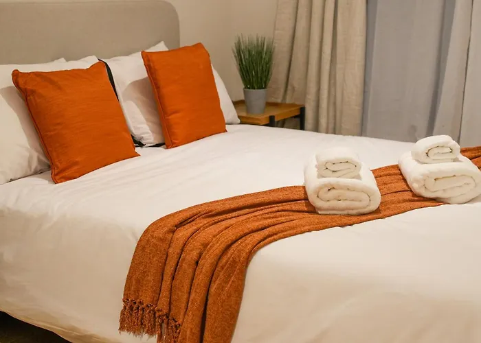 Modern 1Bed Seaside Apartments, Walk To Beach,Town,Train - Eastbourne Gateway - Short And Long Stay