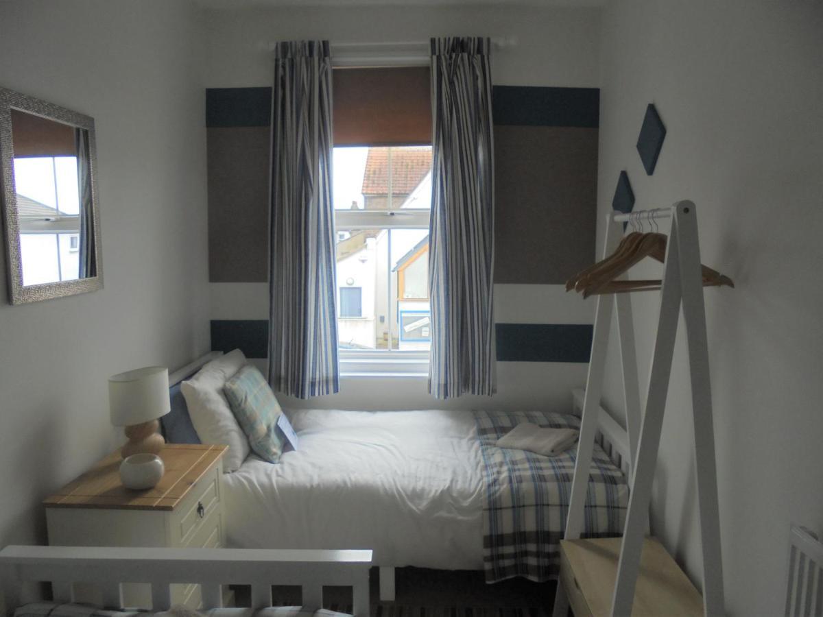 11b Beachside Apartment *