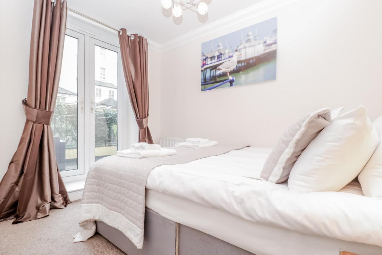 3 Queens Gardens Sea View Eastbourne