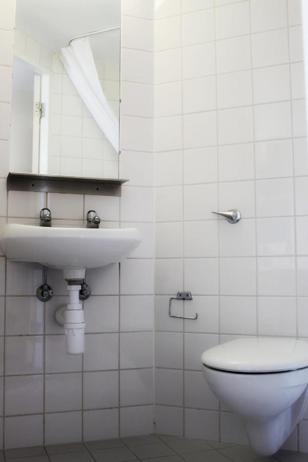 Aparthotel Halls *