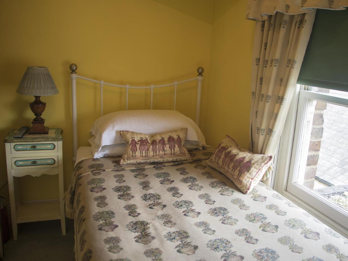 & Victoria 5* Eastbourne