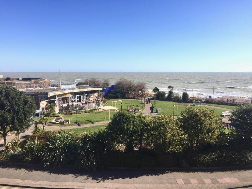 Seaview Sanctuary Guest house *
