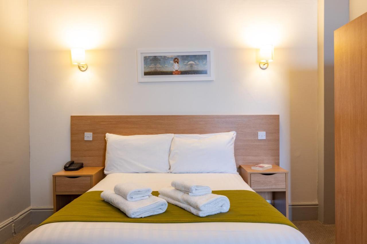 The Burlington 3*