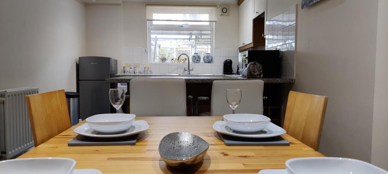 Apartment 6 Queens Gardens Eastbourne