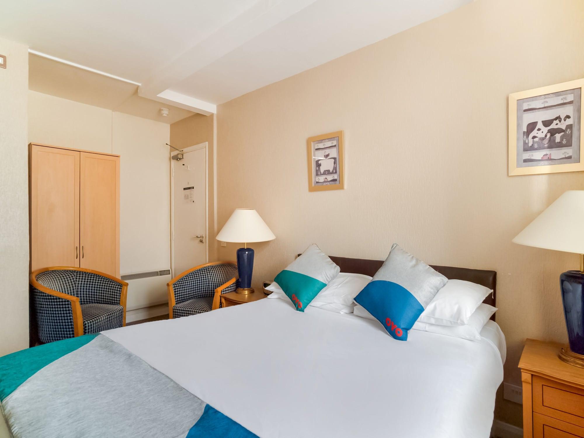 Hotel Oyo The Palm Court 2*
