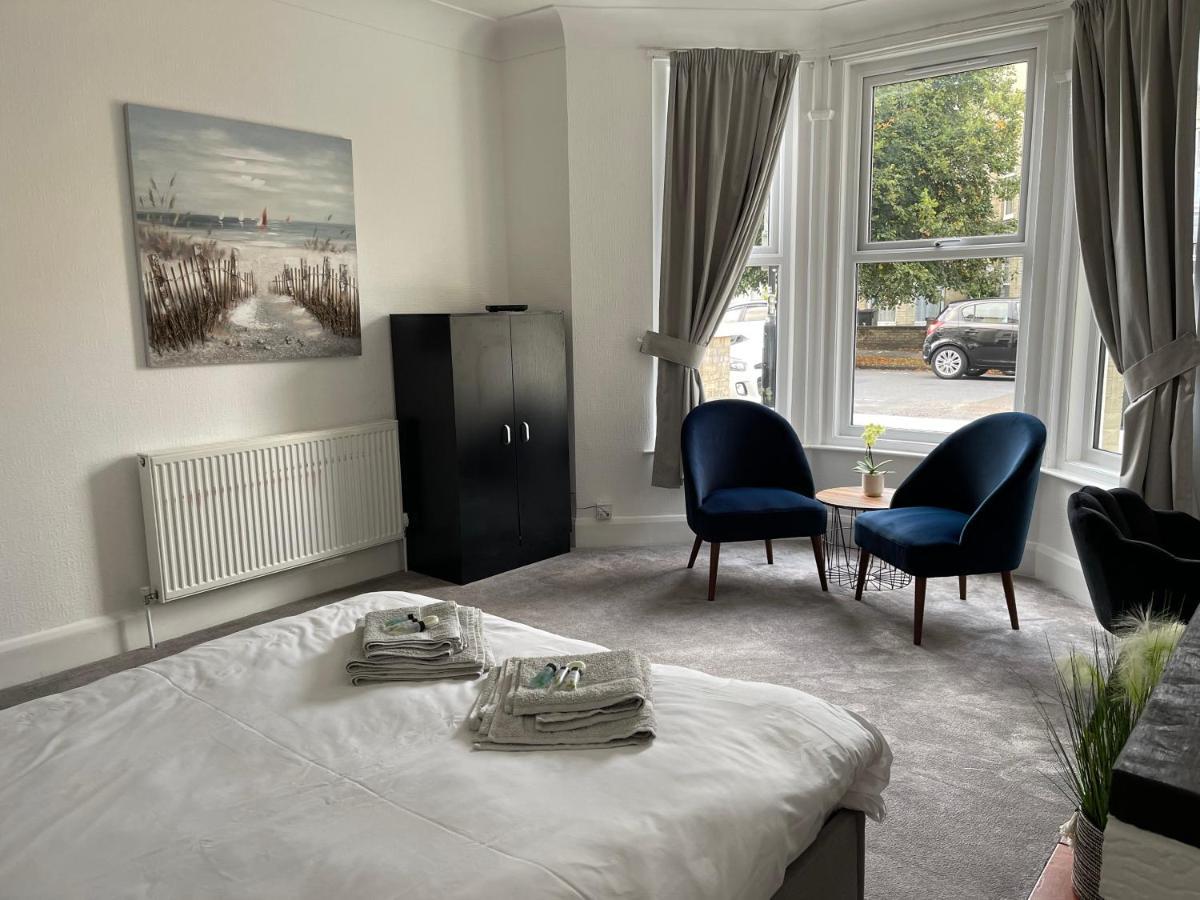 Apartment Impeccable 2-bed In *