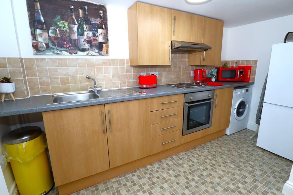 Apartment New Sunset Square 2 Bed Apartment, Long Welcome *
